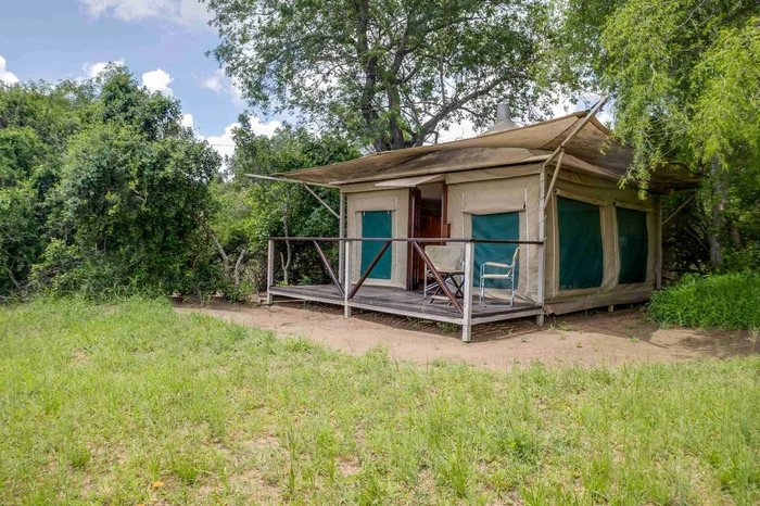 IM_SA_HOED_Tangala-Safari-Camp_Glamping-exterior-2-compressed-scaled