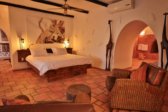 MOUNT ETJO SAFARI LODGE 2